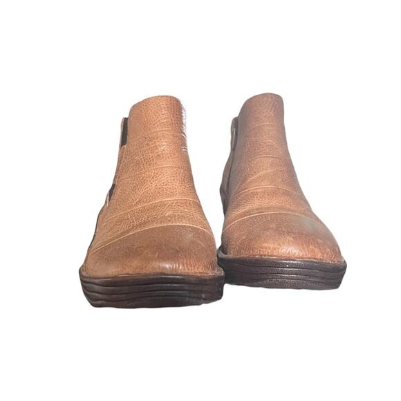 Bionica  Focal Ankle Bootie - Picture 3 of 6